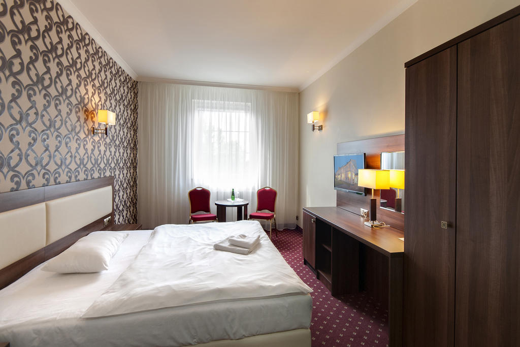 Dworek Eureka Hotel Czechowice-Dziedzice Luaran gambar