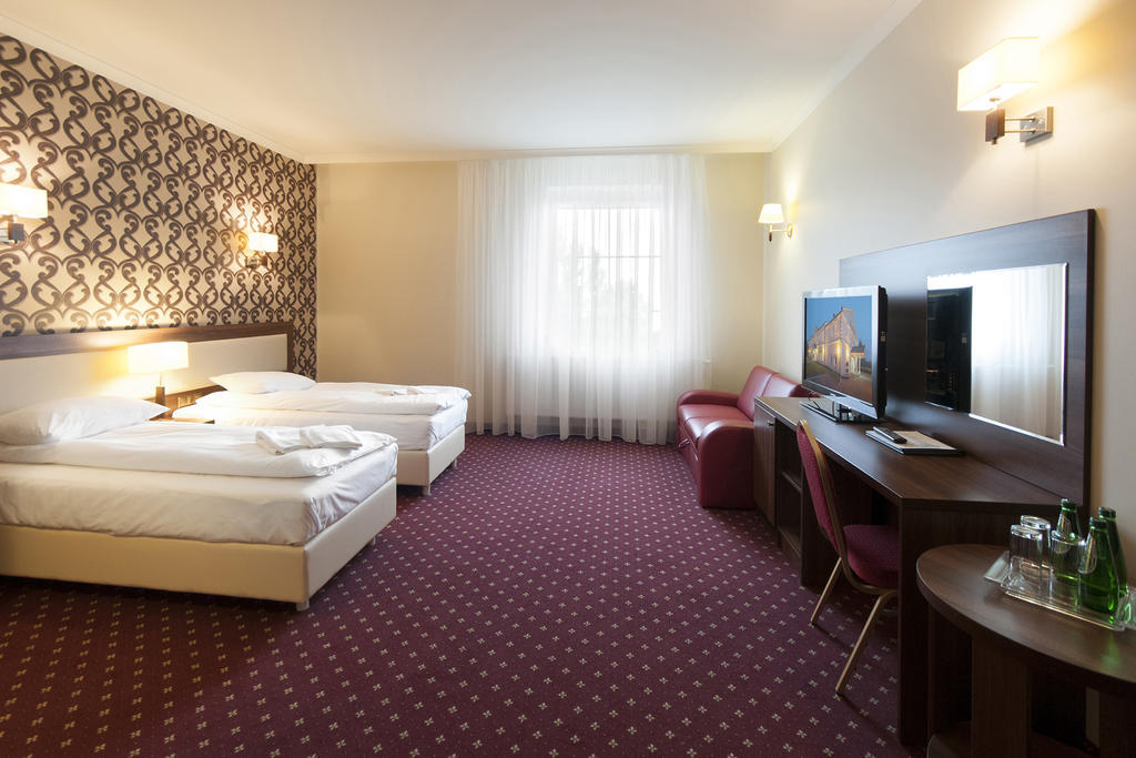 Dworek Eureka Hotel Czechowice-Dziedzice Luaran gambar